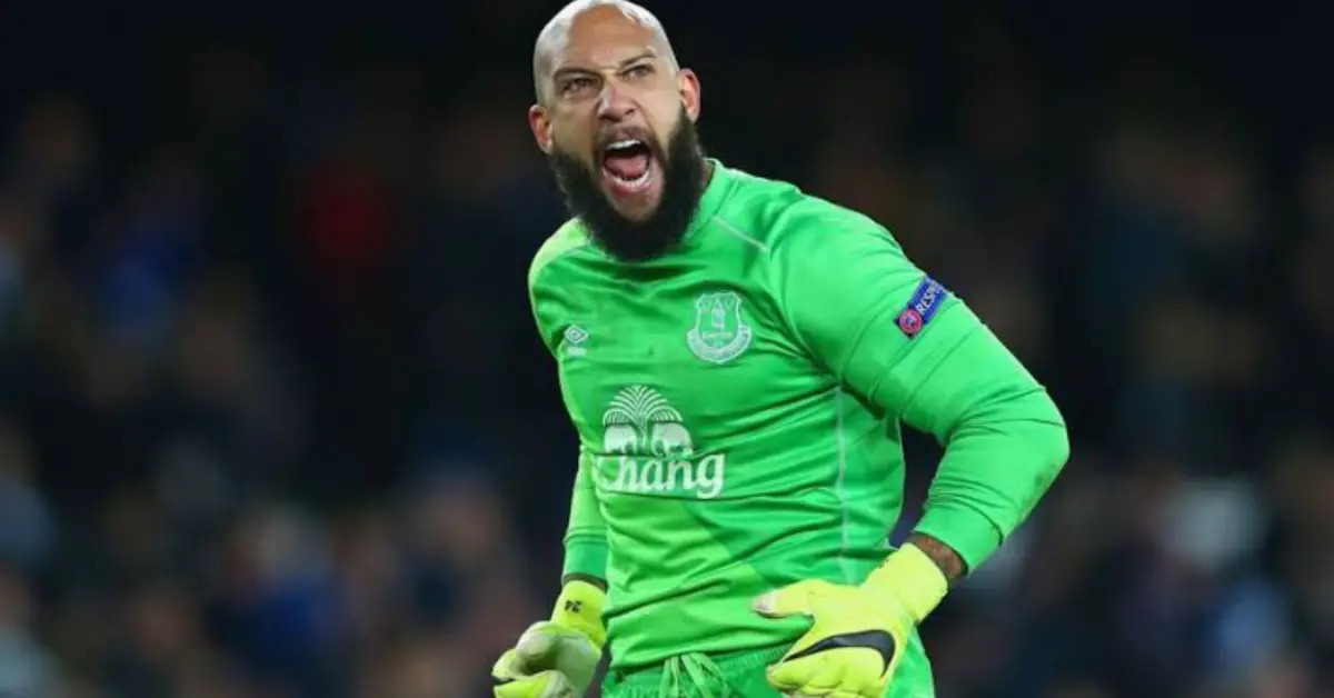 Tim Howard is one of the Goalkeepers who scored in the Premier League