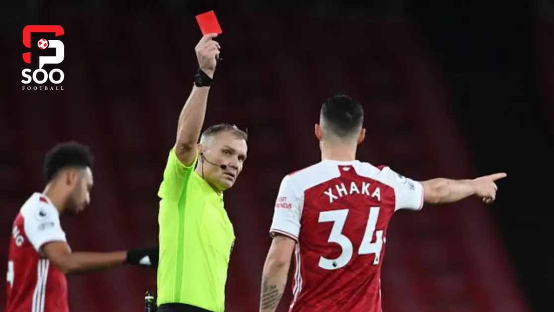 Grani Xhaka gets red card